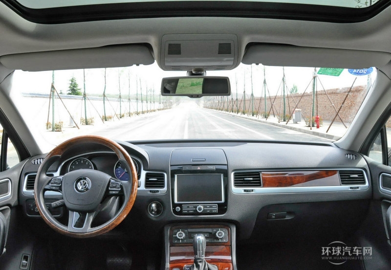 2013款 3.6L V6 越野增強(qiáng)高配型