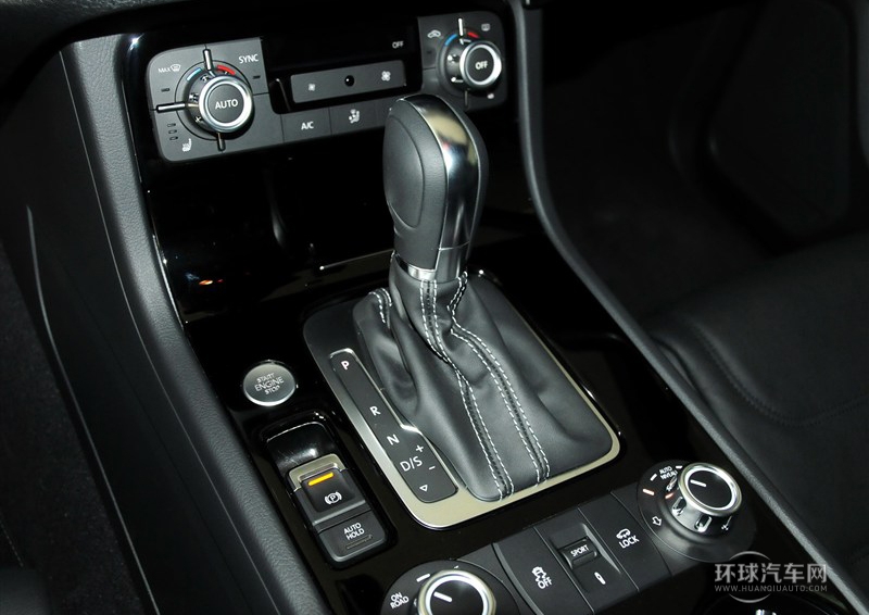 2014款 3.0TSI V6 黑色探險(xiǎn)者