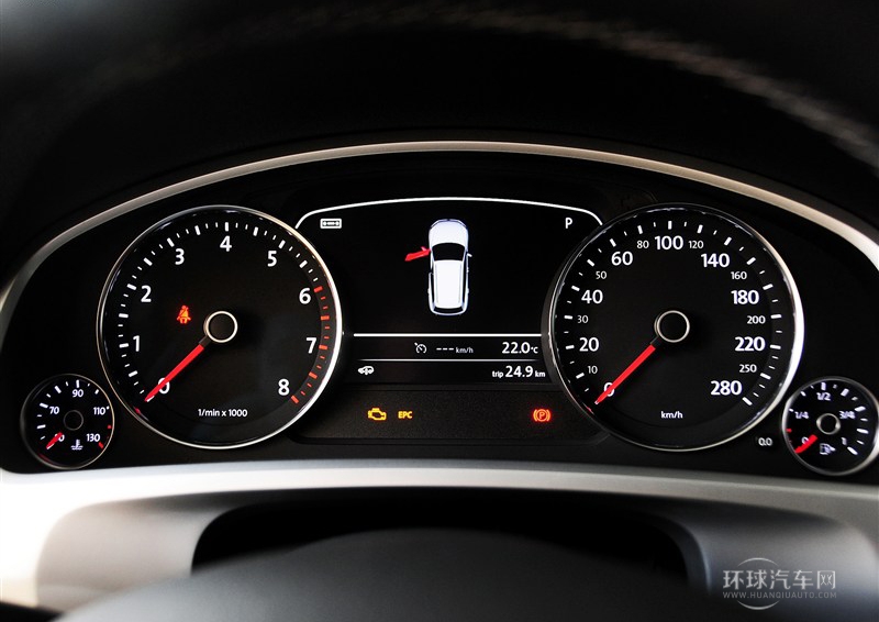 2014款 3.0TSI V6 黑色探險(xiǎn)者