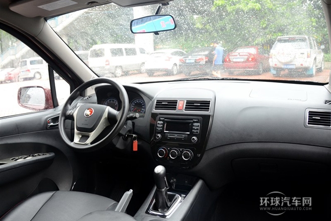 2013款 1.8T 尊貴型