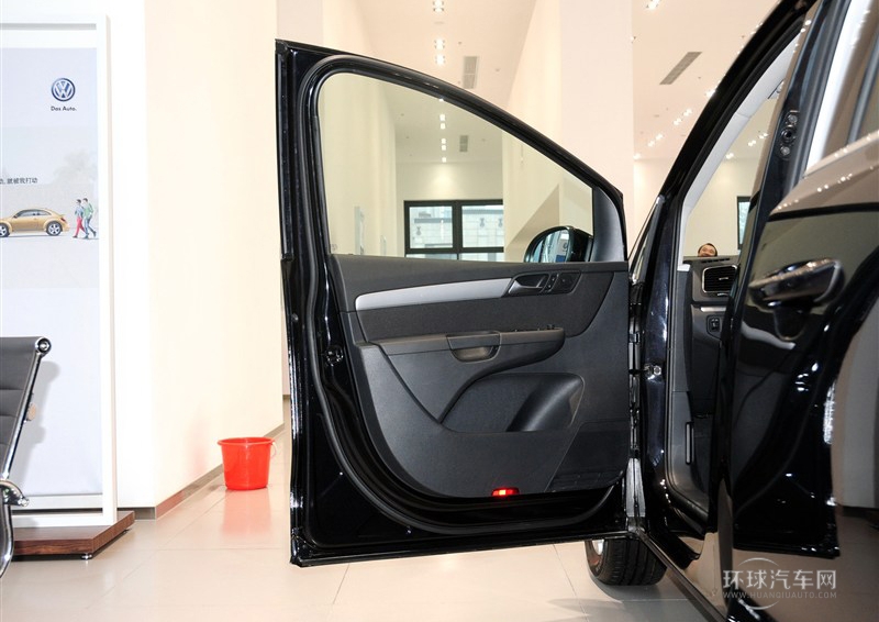 2013款 2.0TSI 標配型 歐V