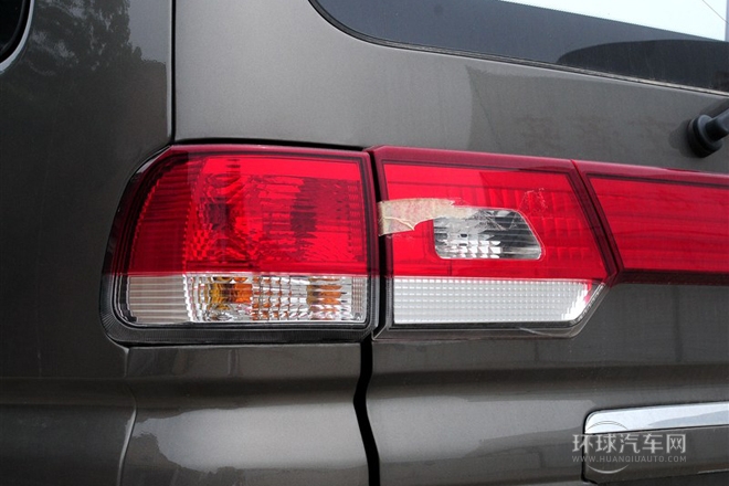 2014款 M5 Q3 2.0L 7座長(zhǎng)軸豪華型