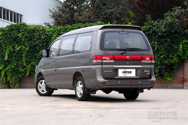 2014款 M5 Q3 2.0L 7座長(zhǎng)軸豪華型