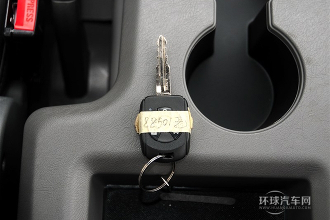 2014款 M5 Q7 2.0L 7座長(zhǎng)軸舒適型