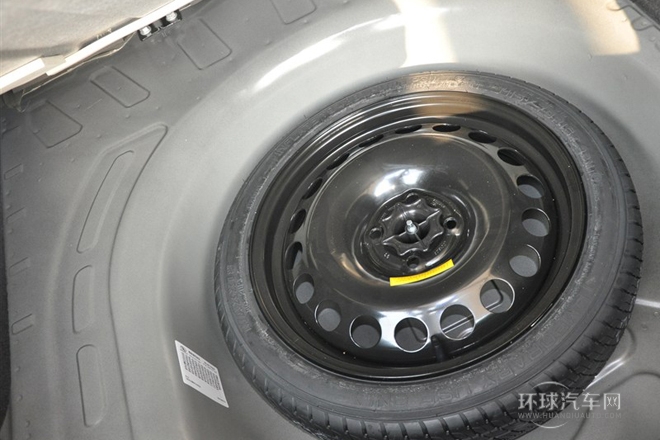 2013款 三廂 1.6L MT SX 風(fēng)尚影音版