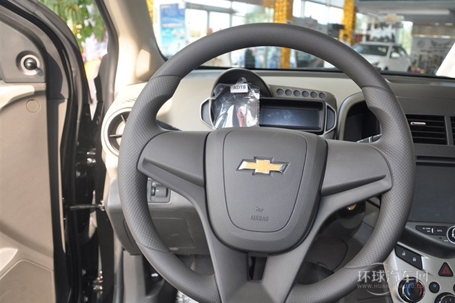 2013款 三廂 1.6L MT SX 風(fēng)尚影音版