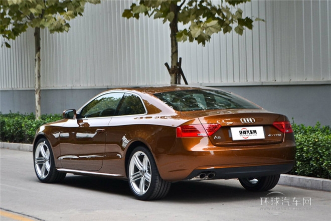 2013款 Coupe 40 TFSI風(fēng)尚版