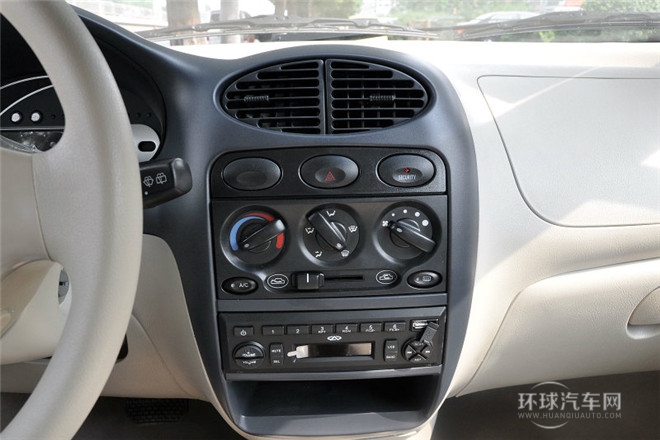 2012款 時(shí)尚版 1.0L AMT啟航型