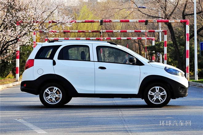 2012款 1.5L 手動(dòng)豪華型