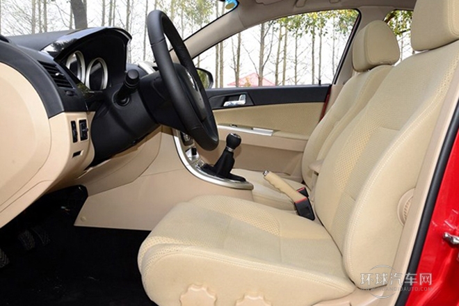 2013款 1.5L 手動(dòng)豪華型