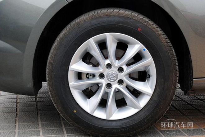 2013款 1.5L 手動(dòng)舒適型