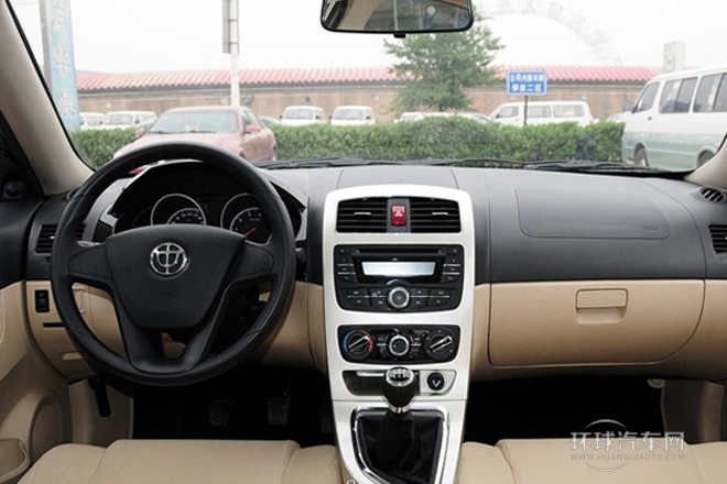 2013款 1.5L 手動(dòng)舒適型