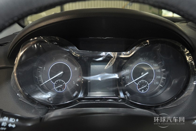 2013款 S350 2.4T 兩驅(qū)手動柴油豪華版7座