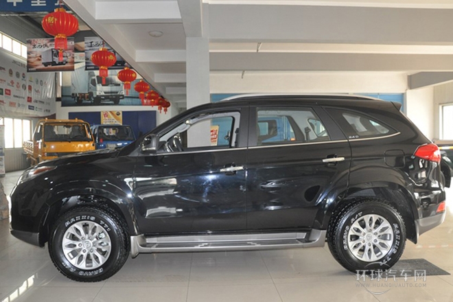 2013款 S350 2.4T 兩驅(qū)手動柴油豪華版7座