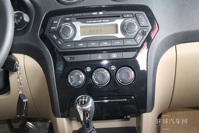 2013款 S350 2.4T 四驅(qū)特裝版