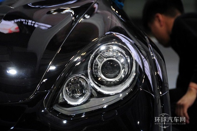 2014款 3.0T 標(biāo)準(zhǔn)型