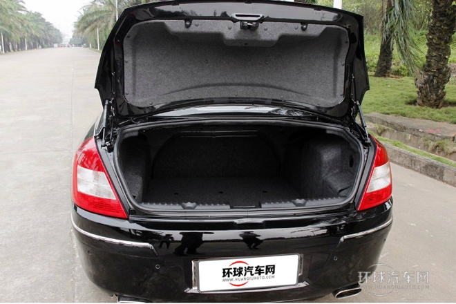 2012款 2.0T 自動(dòng)尊享型
