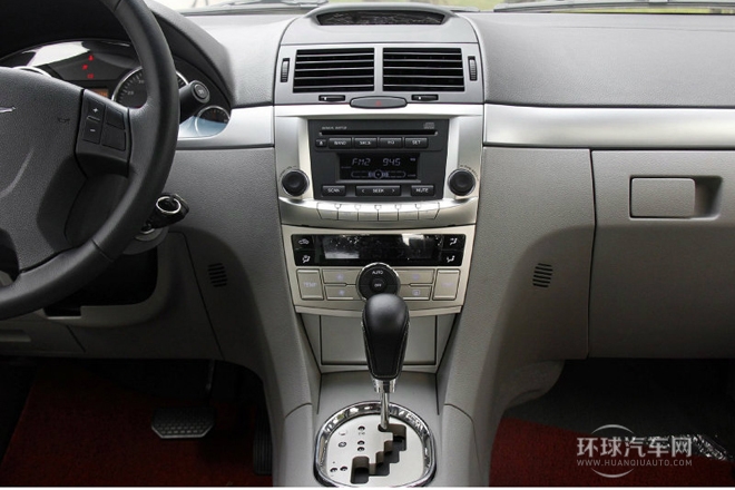 2012款 2.0T 自動(dòng)尊享型