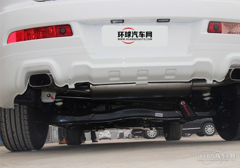 2014款 榮耀典藏版 2.2T 兩驅(qū)智慧型