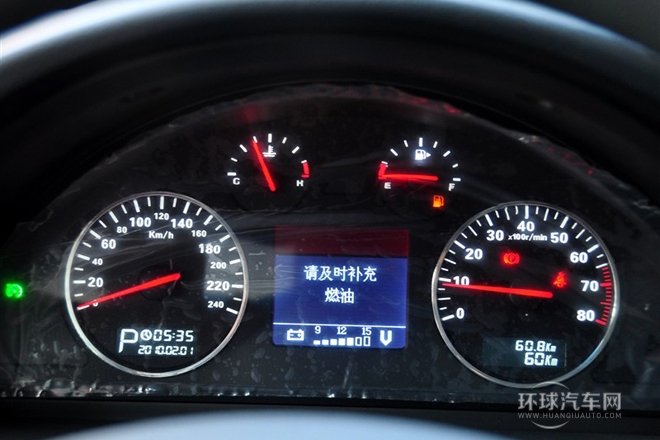 2011款 2.0T 自動(dòng)豪華型