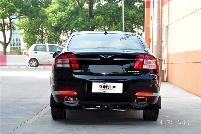 2011款 2.0T 自動(dòng)豪華型