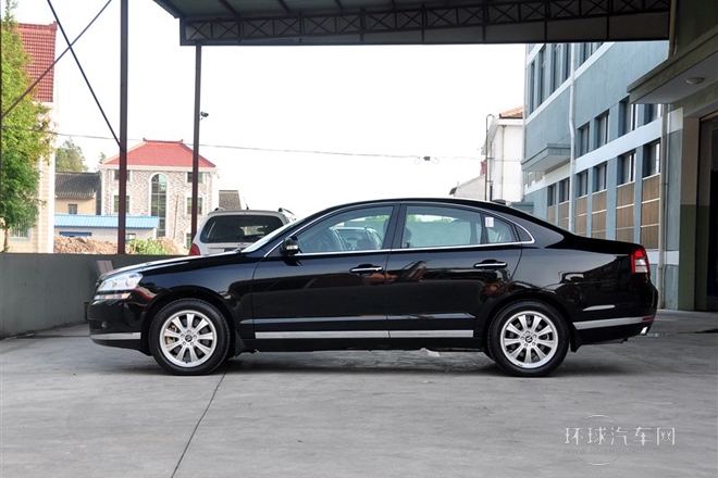 2011款 2.0T 自動豪華型