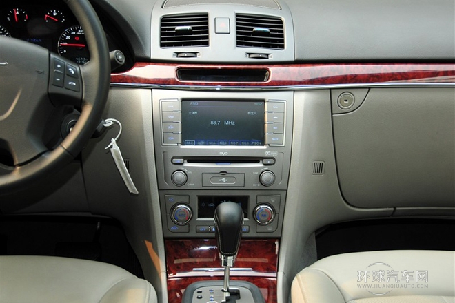 2011款 2.0T 自動(dòng)旗艦型