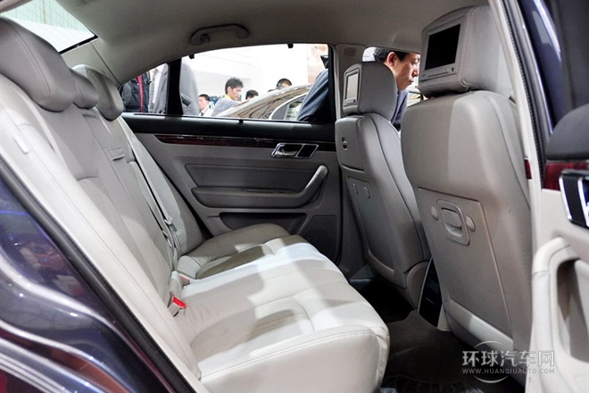 2011款 2.0T 自動(dòng)舒適型