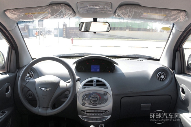 2011款 1.0L 手動(dòng)智尊型