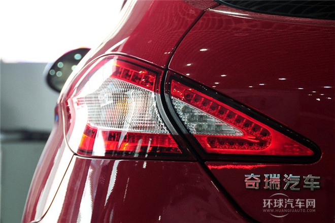 2010款 改款兩廂 1.6L 手動進(jìn)取型