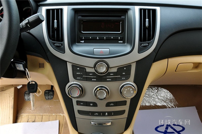 2010款 改款三廂 1.6L 手動進(jìn)取型