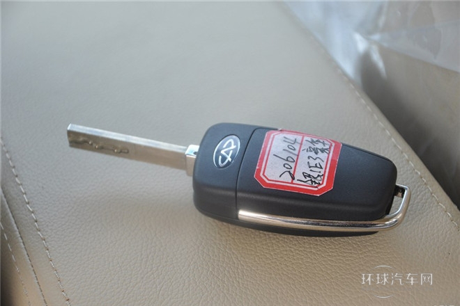 2013款 1.5L 手動(dòng)尊尚型