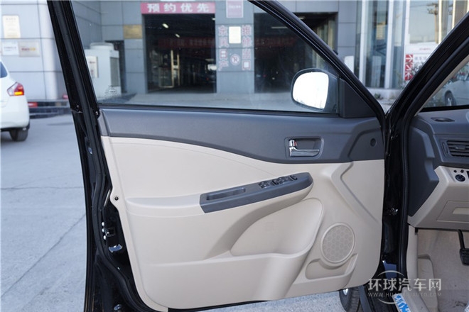 2014款 1.5L 手動(dòng)卓悅天窗型