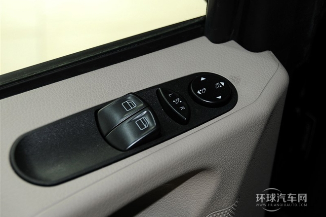 2012款2.5L領(lǐng)航版
