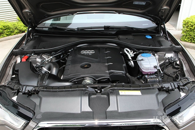 2014款 TFSI 標(biāo)準(zhǔn)型