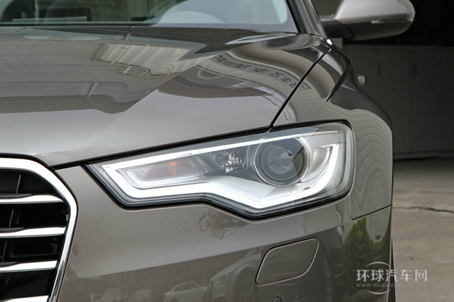 2014款 TFSI 標(biāo)準(zhǔn)型
