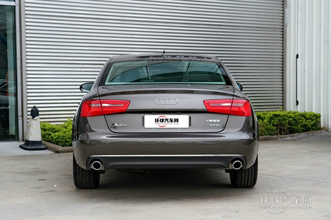 2014款 TFSI 標(biāo)準(zhǔn)型