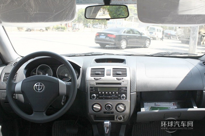 2010款 1.5L 自動(dòng)舒適型