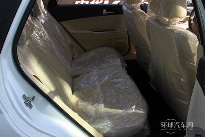 2010款 1.5L 自動(dòng)舒適型