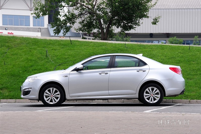 2013款 550S 1.8L 自動(dòng)啟臻版