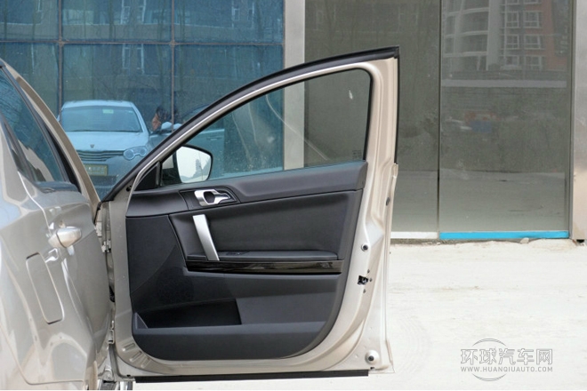 2013款 經(jīng)典版 550 1.8L 自動(dòng)風(fēng)尚型