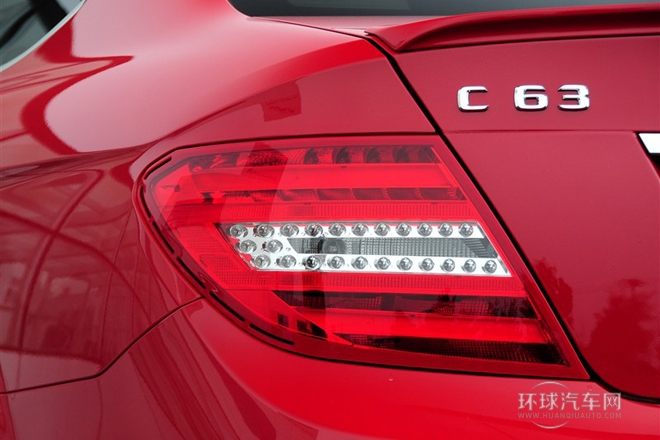 2012款C63 AMG Coupe動(dòng)感版