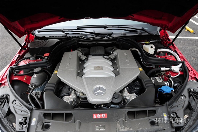 2012款C63 AMG Coupe動(dòng)感版