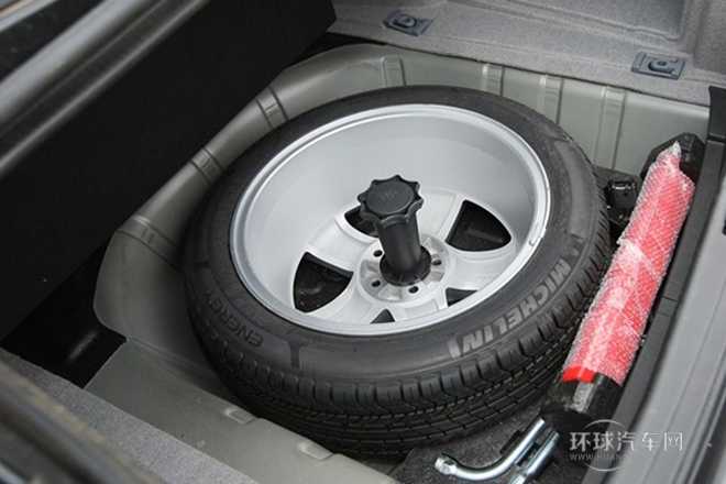 2011款 1.8T 自動(dòng)豪華型