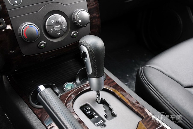2013款 1.8T 2WD 自動(dòng)勝域版