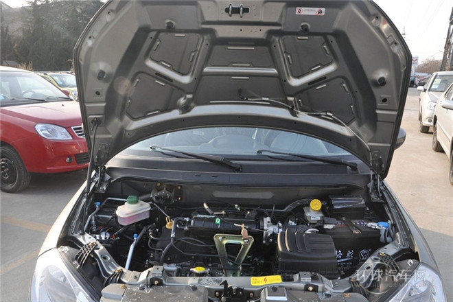 2012款 1.0L 手動標(biāo)準(zhǔn)型