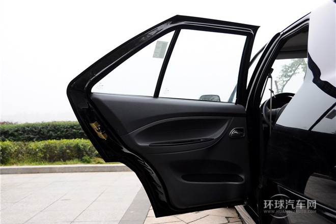 2012款 1.5L 手動尊貴型