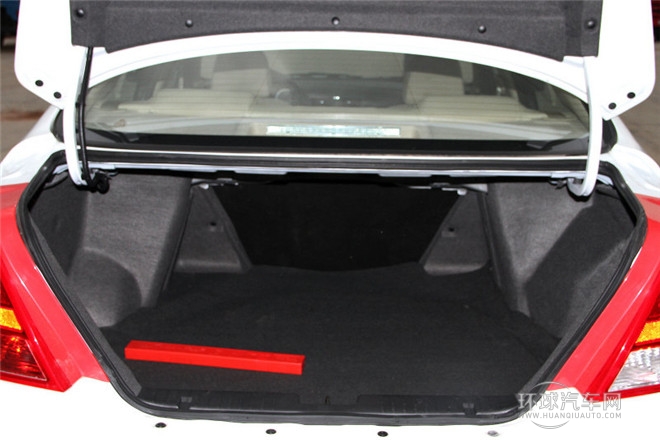 2012款 1.8L 手動(dòng)精英版