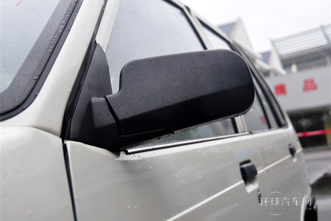 2010款 0.8L 舒適型