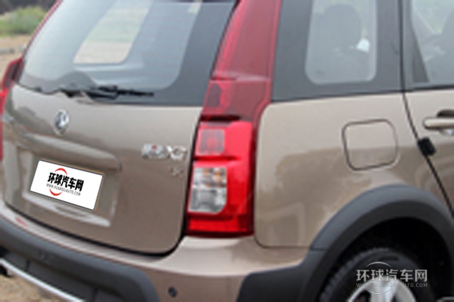 2014款 1.5L 手動(dòng)豪華型
